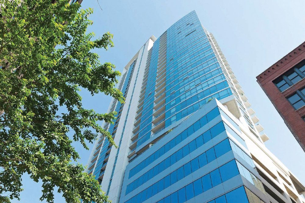 Silver Tower Chicago | 303 W. Ohio St., Chicago Illinois | Parking Solutions Silver Tower Chicago | 303 W. Ohio St., Chicago Illinois | Parking Solutions